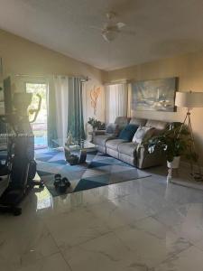 150 Colly Way, North Lauderdale, Florida 33068, Estados Unidos