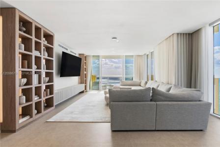 17875 Collins Ave 3906, Sunny Isles Beach, Florida 33160, USA