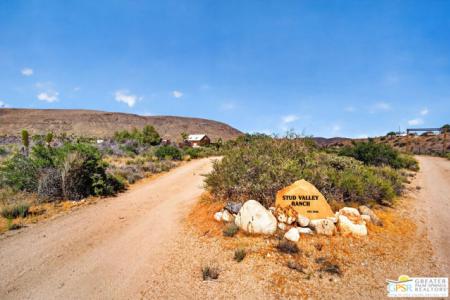 Stud Valley Road, Pioneertown, California 92268, Stati Uniti