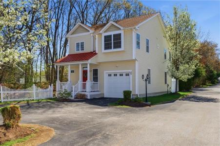 164 Bear Hill Road 35, Cumberland, RI 02864, USA