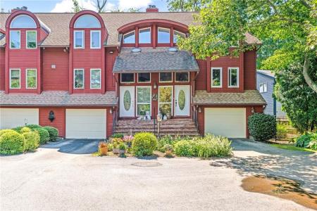 40 Oak Grove Street 1, Warwick, Rhode Island 02818