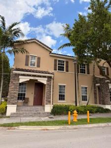 9401 SW 172nd Ave 9401, Kendall, Flórida 33196, Estados Unidos