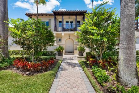 13636 Deering Bay Dr, Coral Gables, Florida 33158, USA
