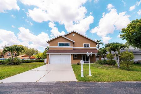 510 NW 207th Ave, Pembroke Pines, Florida 33029, USA