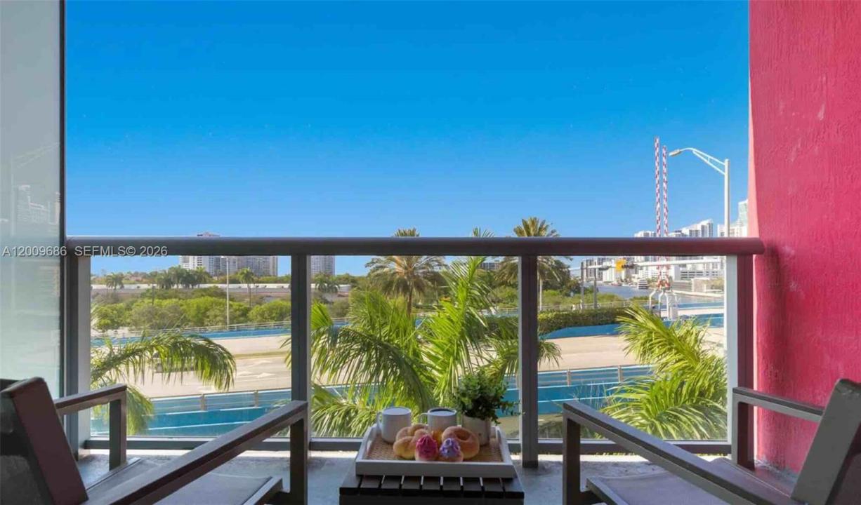 2602 E Hallandale Beach Blvd R506, Hallandale Beach, Florida 33009, Stati Uniti