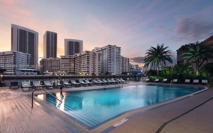 2602 E Hallandale Beach Blvd R1708, Hallandale Beach, Florida 33009, USA