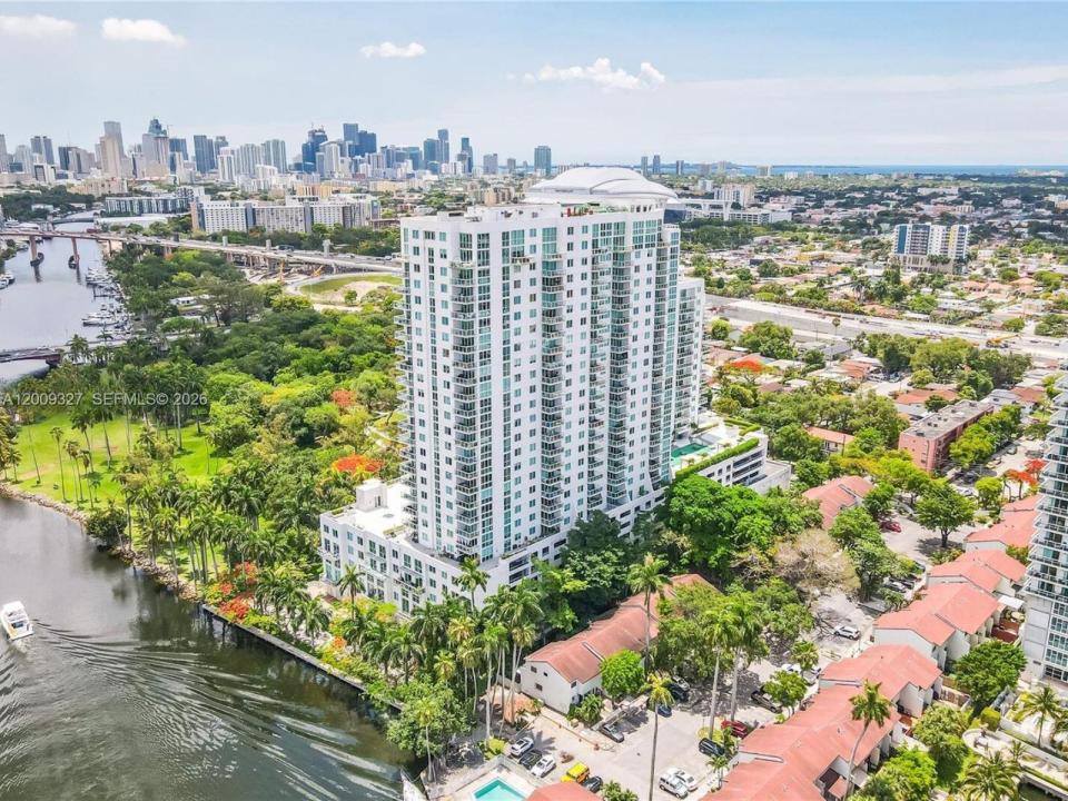 1861 NW S River Dr 1408, Miami, Florida 33125, Stati Uniti
