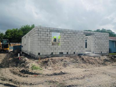 2104 Barcelona Ave, Fort Pierce, Florida 34946, USA