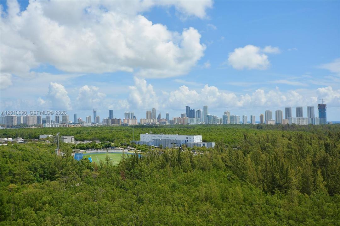 14951 Royal Oaks Ln 1609, North Miami, Floride 33181, États-Unis