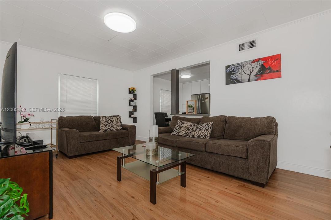 367 E 46th St, Hialeah, 플로리다 33013, 미국