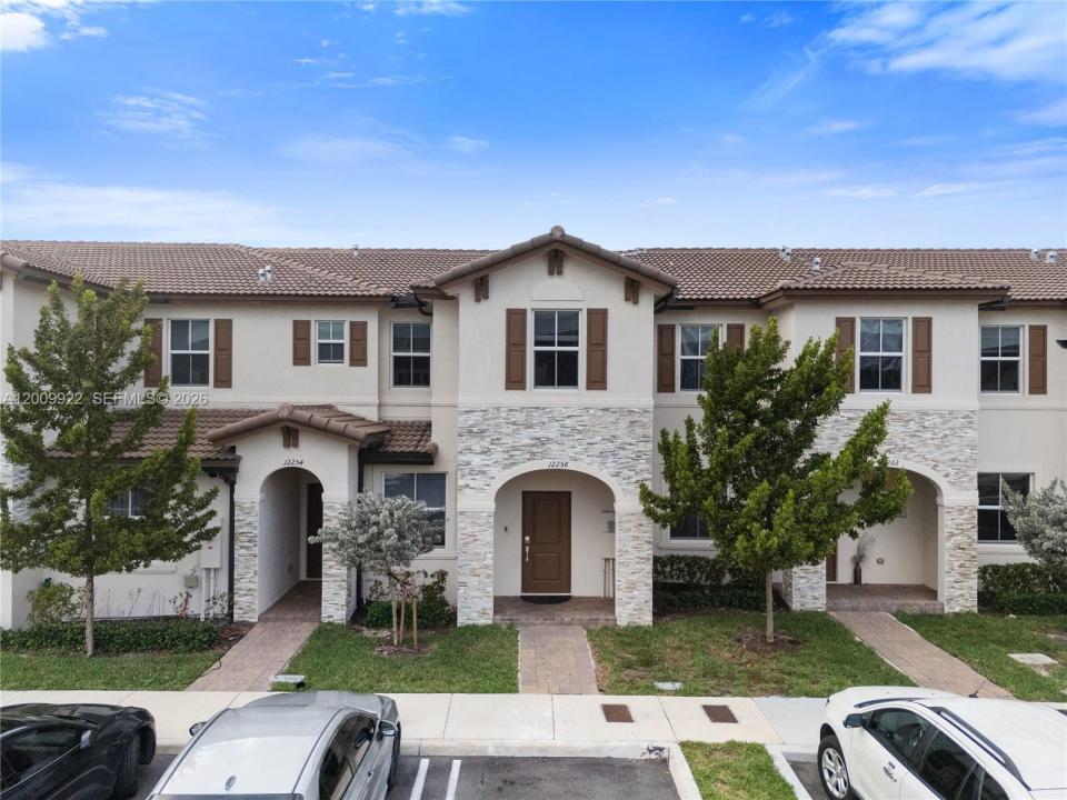 12258 NW 24th Pl, Miami, Florida 33167, USA