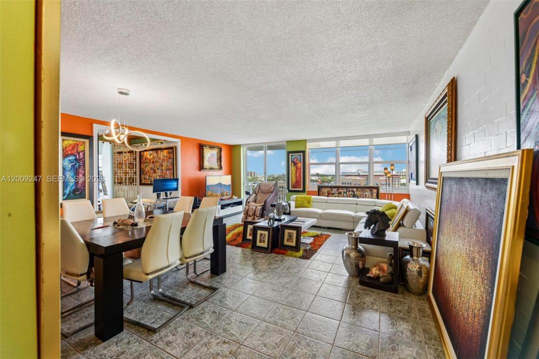 2100 Sans Souci Blvd B706, North Miami, Floride 33181, États-Unis