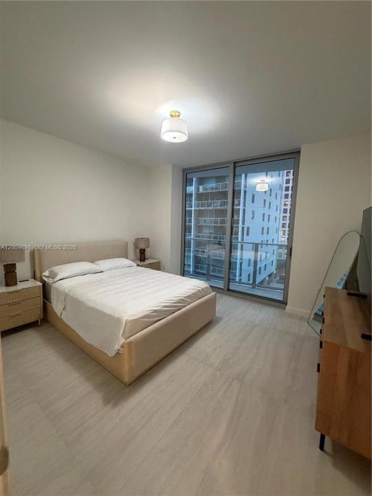 77 SE 5th street 1614, Miami, Floride 33131, États-Unis