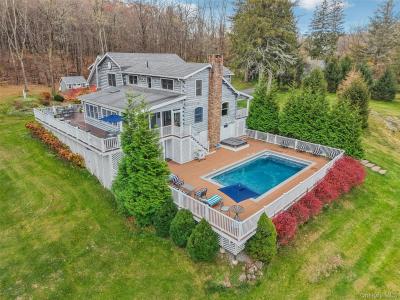 41 and 43 Meeting House Road, Pawling, New York 12564, USA