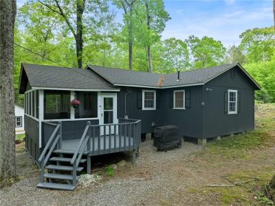 25 Melissa Lane, Burrillville, RI 02859, USA