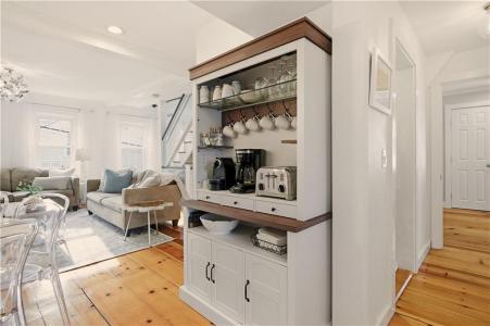 38 Pope Street 2, Newport, RI 02840, USA