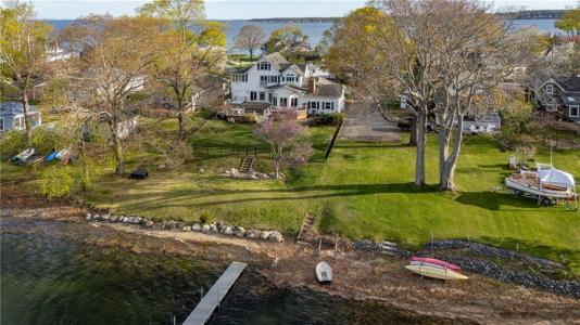 1090 BUTTONWOODS Avenue, Warwick, Rhode Island 02886