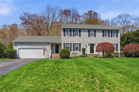 355 Larchwood Drive, Warwick, Rhode Island 02886