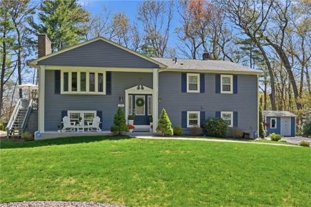 75 OAK DELL Circle, East Greenwich, RI 02818, USA