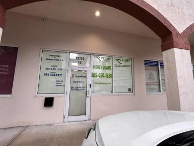 19300 W Dixie Highway 10, Miami, Florida 33180, Estados Unidos