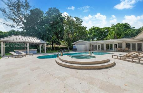 6875 SW 96th St 6875, Pinecrest, Florida 33156, USA