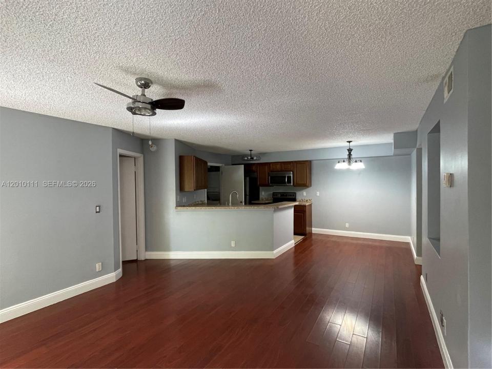 9999 Summerbreeze Dr 717, Sunrise, Florida 33322, USA