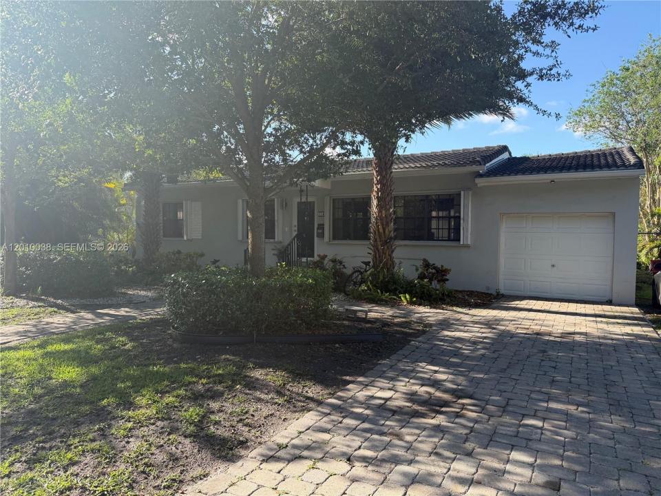 1140 Wren Ave, Miami Springs, Florida 33166, Estados Unidos