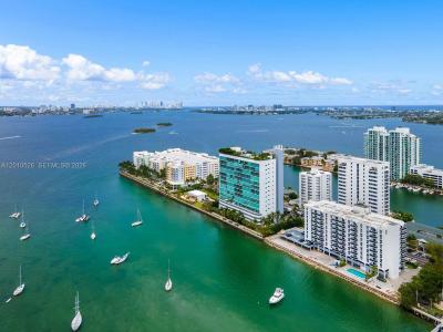 7934 West Dr 703, North Bay Village, Flórida 33141, Estados Unidos