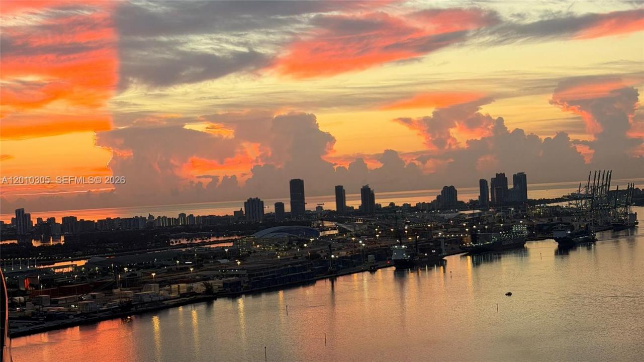 300 Biscayne Blvd Way 3503C, Miami, Florida 33131, Stati Uniti
