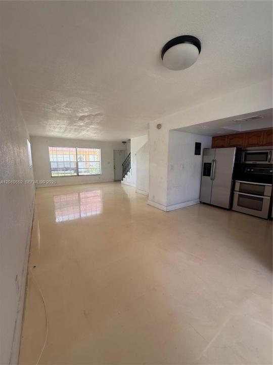 5231 NW 27th St 8A, Lauderhill, Florida 33313, USA