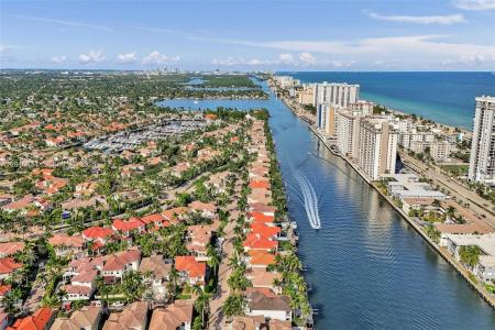 1575 Windjammer Way, Hollywood, Флорида 33019, Соединенные Штаты