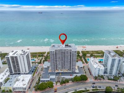 2555 Collins Ave 2401, Miami Beach, Florida 33140, USA