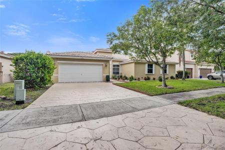 4286 NW 42nd Ter, Coconut Creek, Florida 33073, USA
