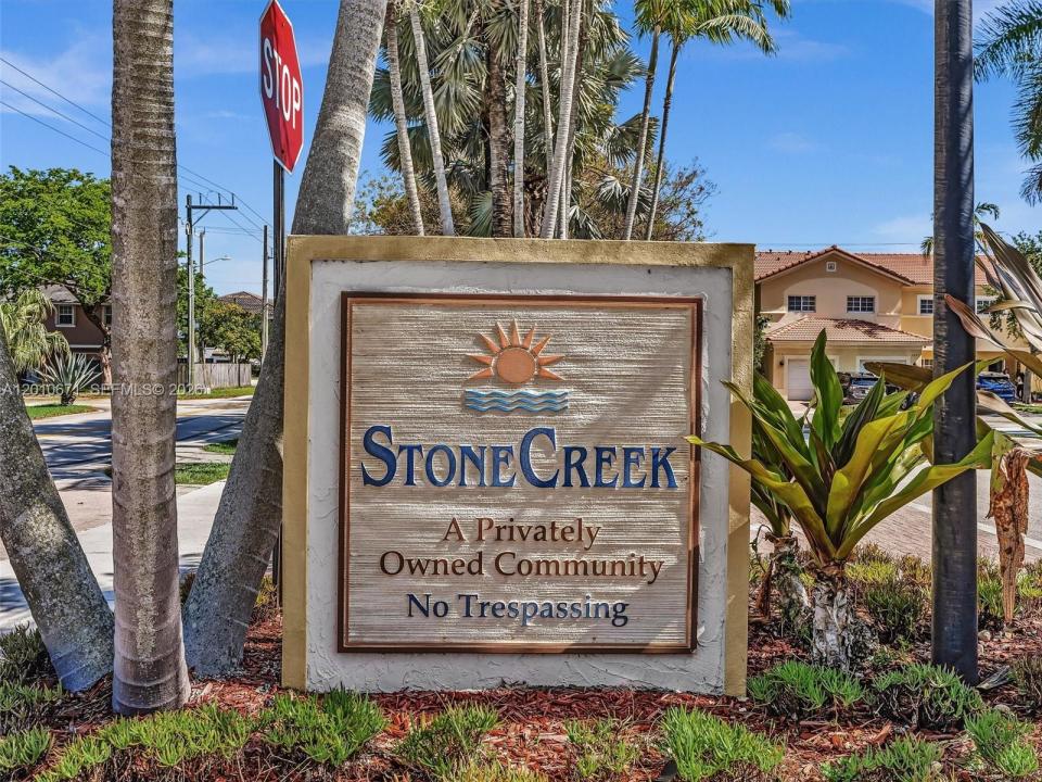 7659 N Stonecreek Cir, Davie, Florida 33024, Stati Uniti
