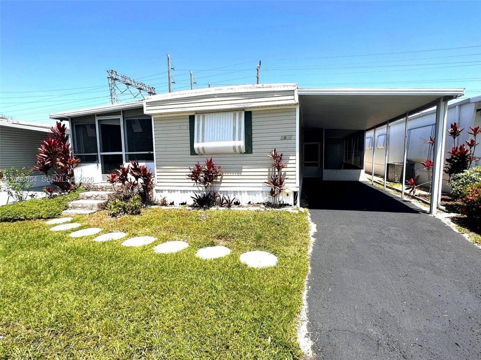 2957 SW 54th St 0, Dania Beach, Florida 33312, USA