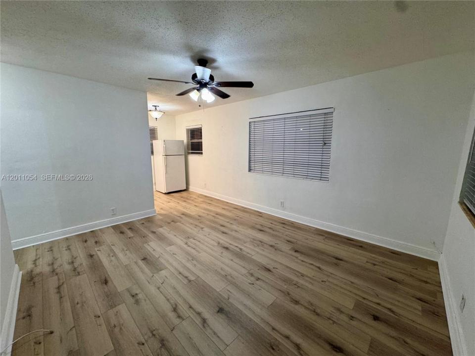 2240 NE 171st St 11, North Miami Beach, Floride 33160, États-Unis