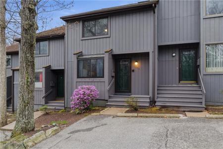 7 Wake Robin Road 1604, Lincoln, Rhode Island 02864