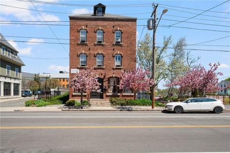 207 Douglas Avenue, Providence, RI 02908, USA