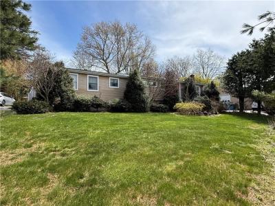 1 Edgewood Avenue, Hopkinton, RI 02804, USA