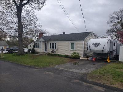 38 Rowe Avenue, Warwick, RI 02889, USA