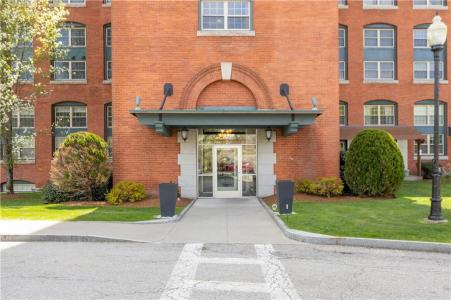 1 Tupperware Drive 244, North Smithfield, Rhode Island 02896, Estados Unidos