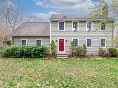 16 Whippoorwill Way, West Greenwich, رود ايلاند 02817, الولايات المتحدة