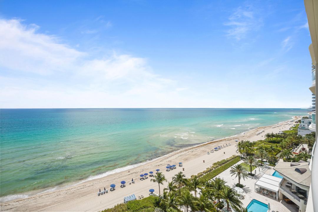 16051 Collins Avenue Unit 1104, Sunny Isles Beach, Florida 33160