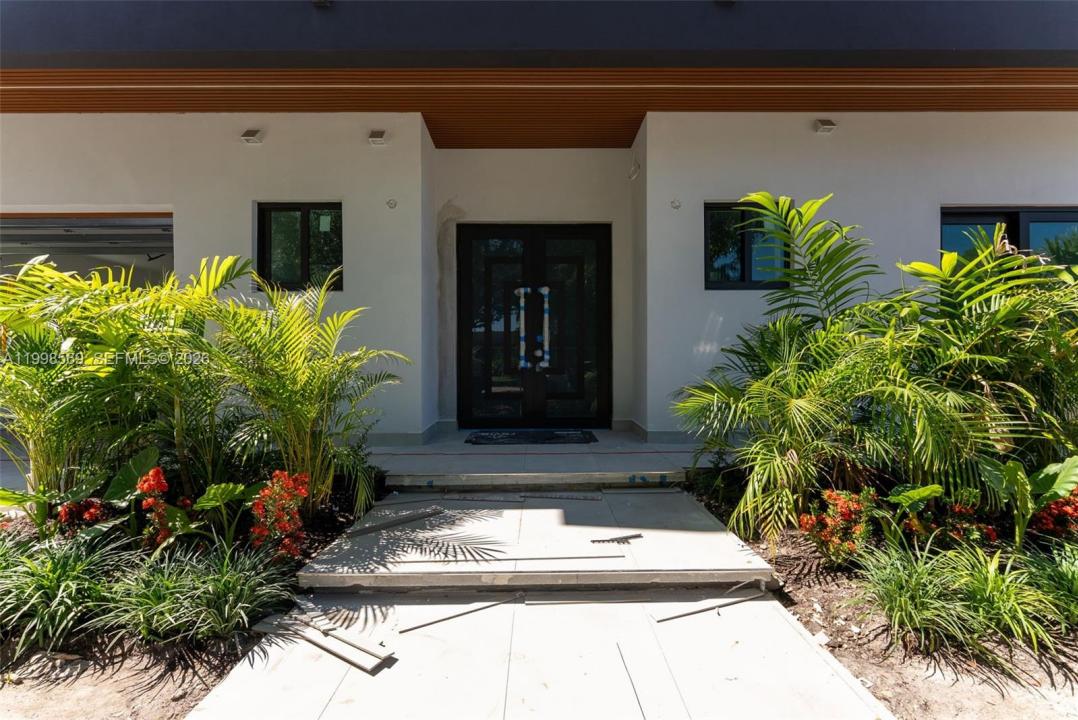 9833 N Miami Ave, Miami Shores, Florida 33150, USA