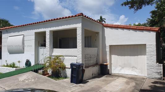 9508 Byron Ave, Surfside, Florida 33154, USA