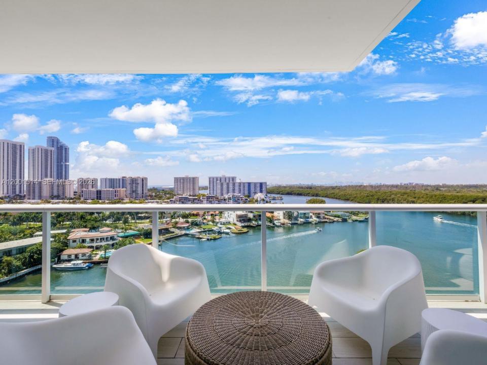 400 Sunny Isles Blvd 1416, Sunny Isles Beach, Floride 33160, États-Unis
