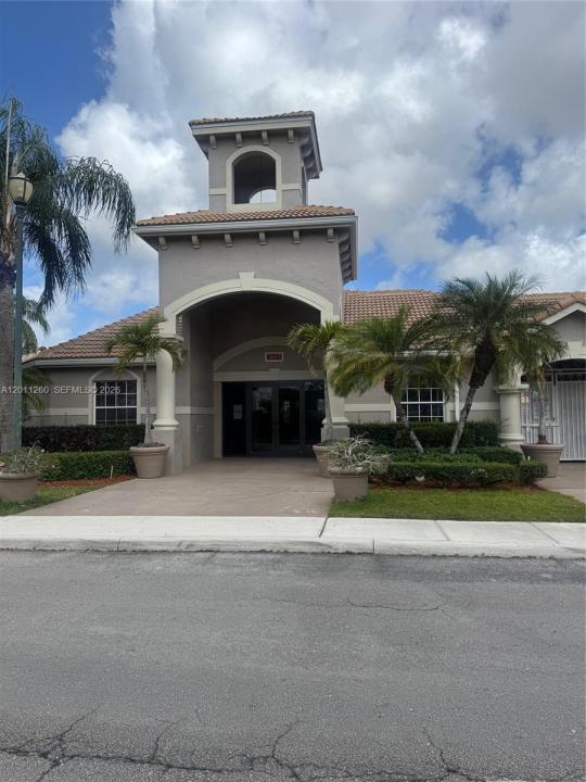 5065 Wiles Rd 103, Coconut Creek, Floride 33073, États-Unis