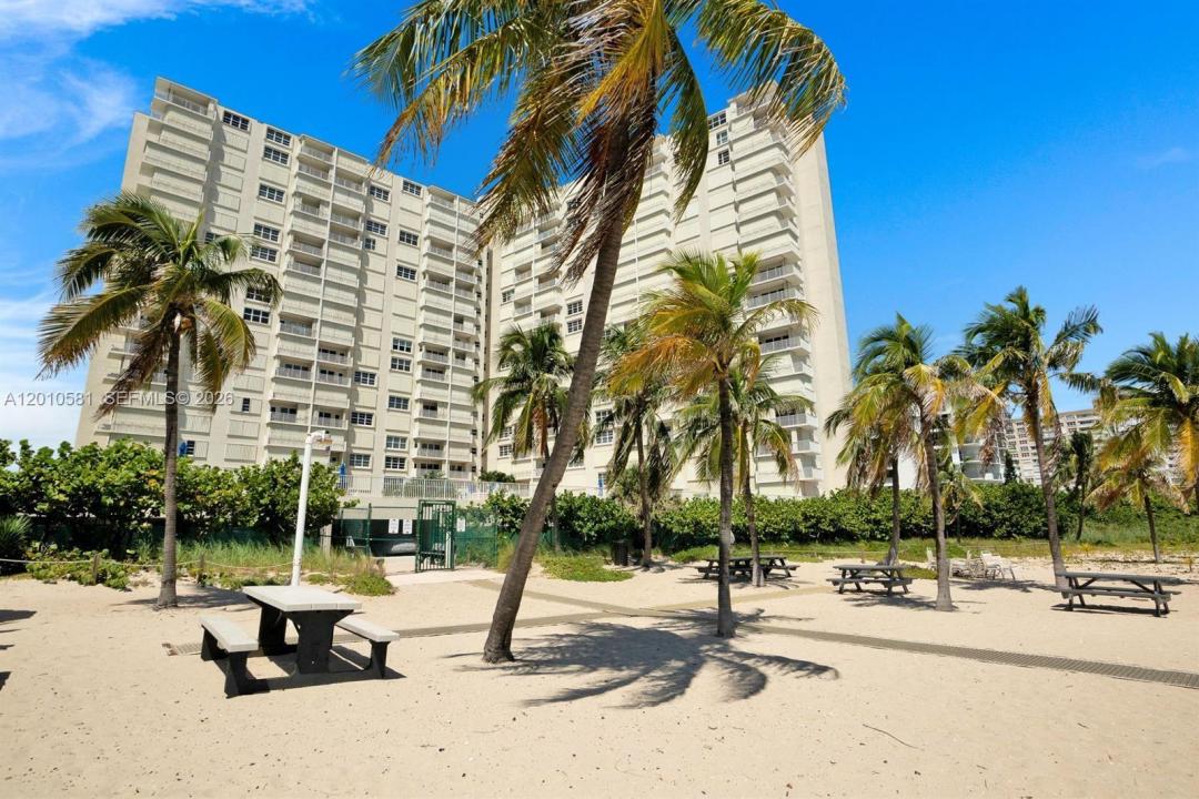 750 N Ocean Blvd 310, Pompano Beach, Floride 33062, États-Unis