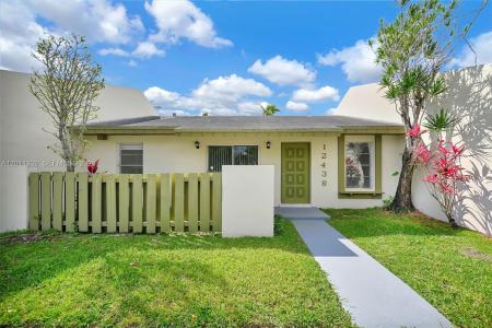 12438 SW 115th Ter, Miami, Florida 33186, USA