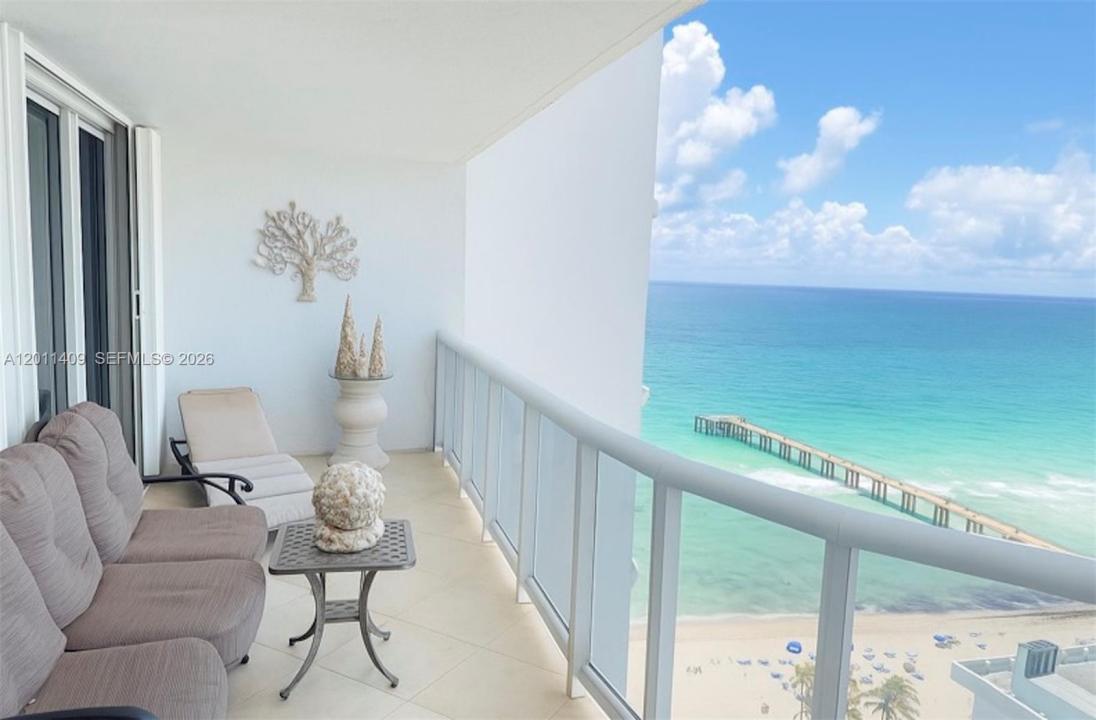 16711 Collins Ave 2301, Sunny Isles Beach, Florida 33160, Stati Uniti